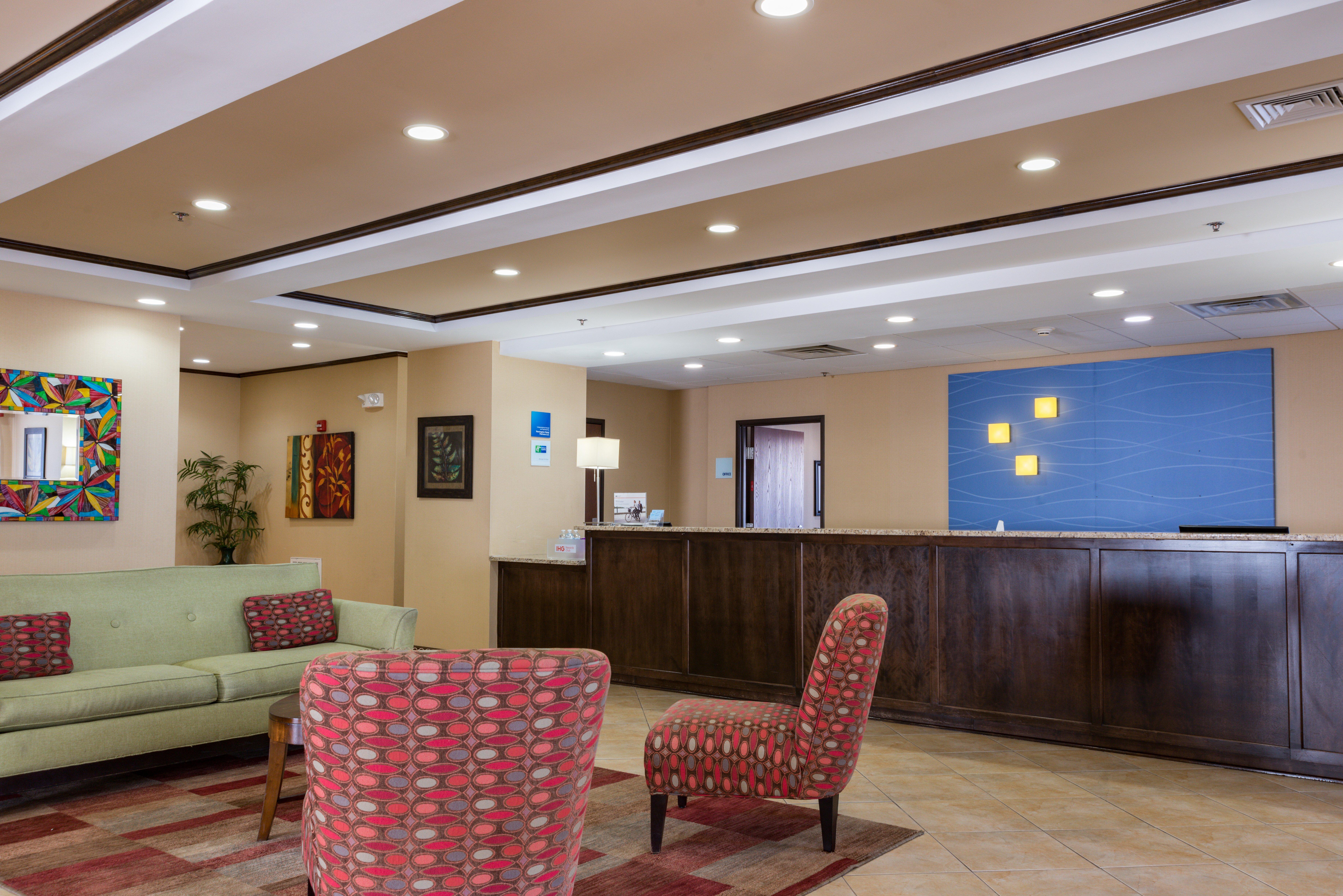 Holiday Inn Express Hartford-Newington By Ihg Buitenkant foto