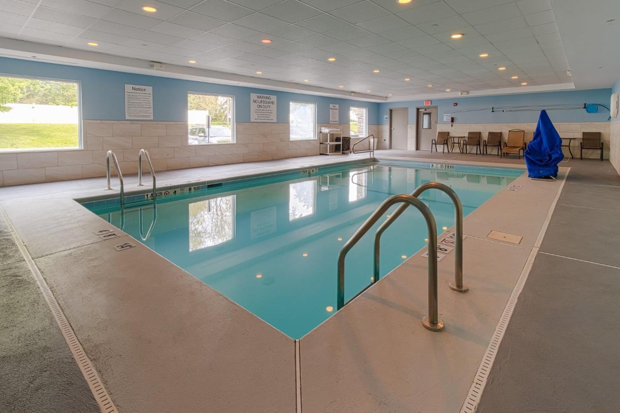 Holiday Inn Express Hartford-Newington By Ihg Buitenkant foto