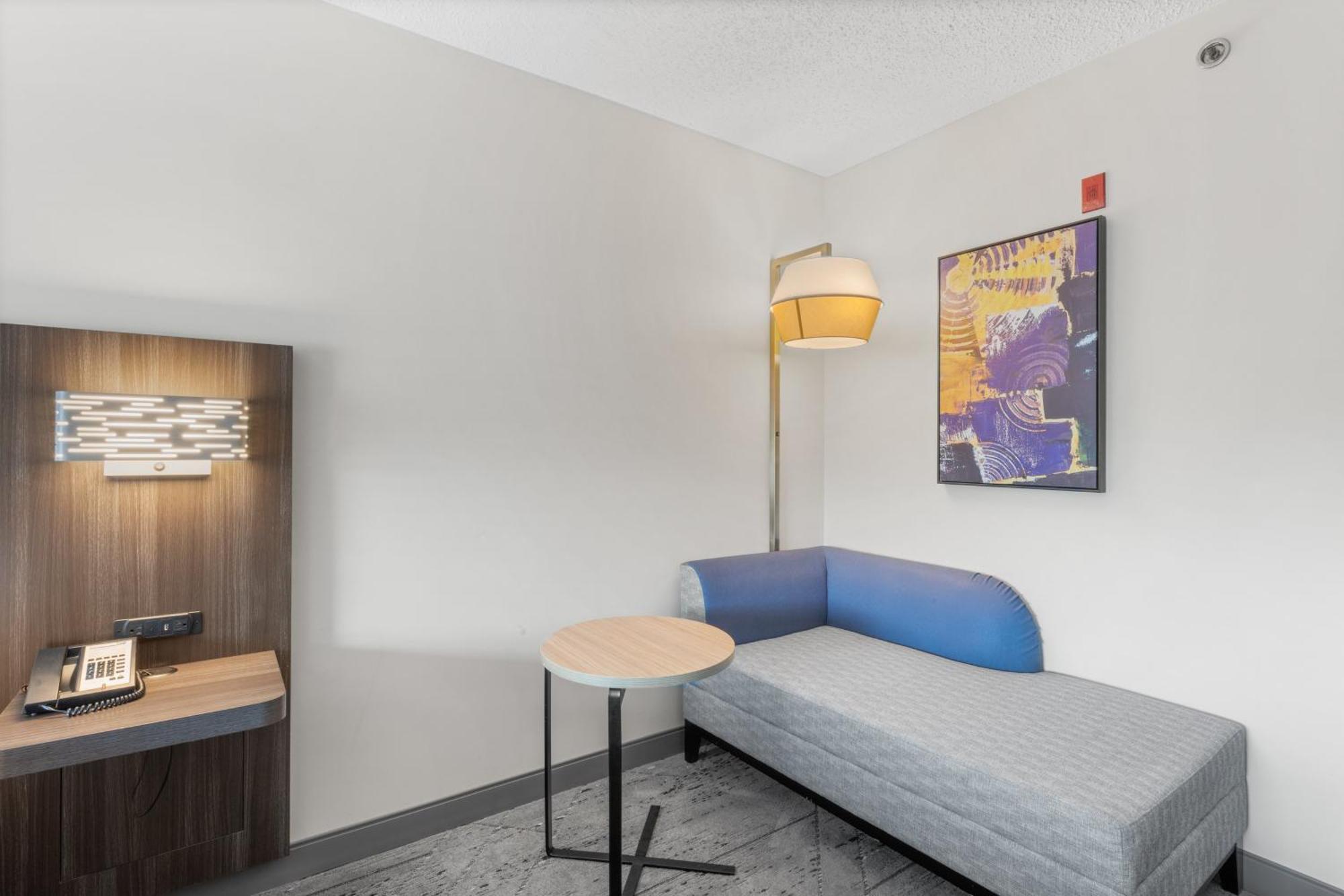 Holiday Inn Express Hartford-Newington By Ihg Buitenkant foto